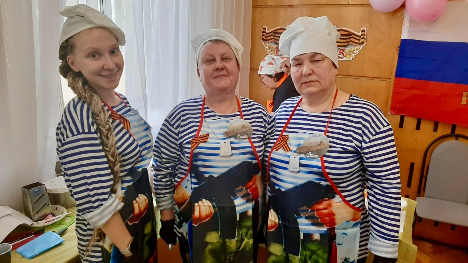 Сотрудницы ЯОКБ приняли участие в кулинарном конкурсе, посвященном юбилею Великой Победы. Сотрудницы ЯОКБ приняли участие в кулинарном конкурсе, посвященном юбилею Великой Победы.