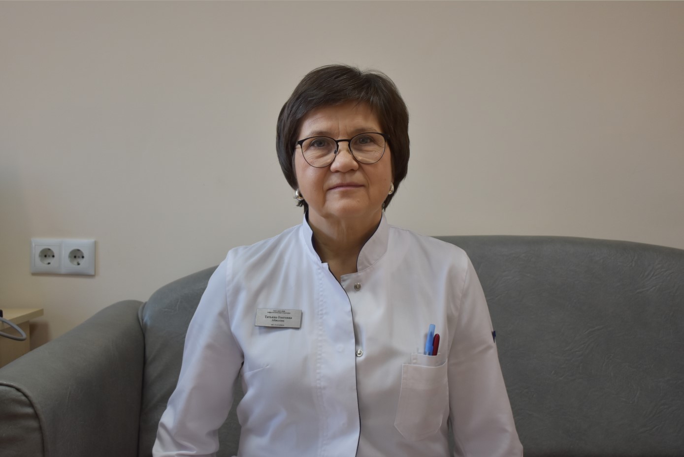 О заболеваниях почек говорим с главным внештатным специалистом нефрологом, заведующей нефрологическим отделением ГБУЗ ЯО «ОКБ» Абиссовой Татьяной Олеговной. О заболеваниях почек говорим с главным внештатным специалистом нефрологом, заведующей нефрологическим отделением ГБУЗ ЯО «ОКБ» Абиссовой Татьяной Олеговной.